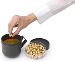 Brabantia Make & Take Soepbeker - 0,6 L - Kunststof - Dark Grey -Mepal Promos Winkel 1200x1004 1