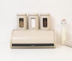 Brabantia Broodtrommel - Met Schuifdeksel - Soft Beige -Mepal Promos Winkel 1200x1012 3