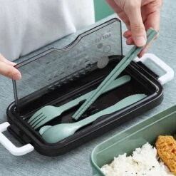 Lunchbox - Meal Prep Bakjes - Lunch Box Met Deksel - Meal Prep – Bento Box - Lunchtrommel Met Bestek Groen -Mepal Promos Winkel 1200x1200 105