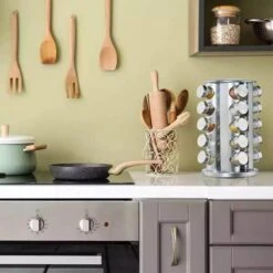 SensaHome 360 Graden Roteerbare Kruidencarrousel - Kruidenrek/Kruidenmolen - 20 Kruidenpotjes - 5 Laags - Draaibaar - 20 Specerijen Potjes - Specerijenmolen -Mepal Promos Winkel 1200x1200 215