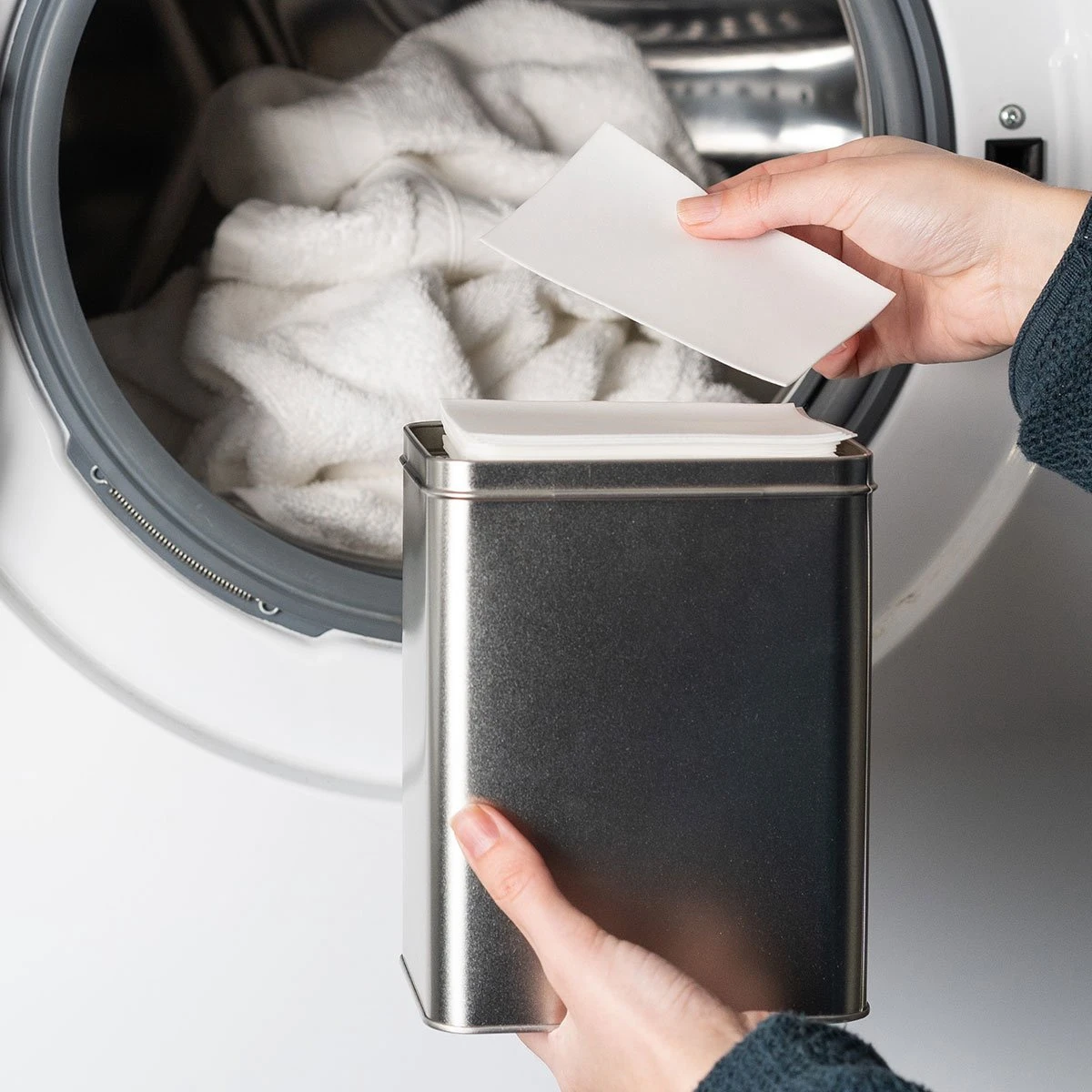 Briters Bewaarblik Origineel - Voor 200 Briters Wasstrips - Gemaakt In Nederland - Aluminium - 100% Recyclebaar - 10 Jaar Garantie 2 Briters Bewaarblik Origineel - Voor 200 Briters Wasstrips - Gemaakt In Nederland - Aluminium - 100% Recyclebaar - 10 Jaar Garantie - Afbeelding 2