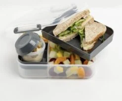 Lunchbox - Broodtrommel Inclusief Sausbeker - 3 Compartimenten - Saladebox - Brooddoos Met Yoghurtpotje -Mepal Promos Winkel 1200x995